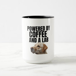 Angetrieben von Kaffee und einem Lab – Yellow Lab Tasse