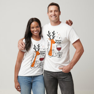 Angetrunkene und strahlende Rentiere  T-Shirt