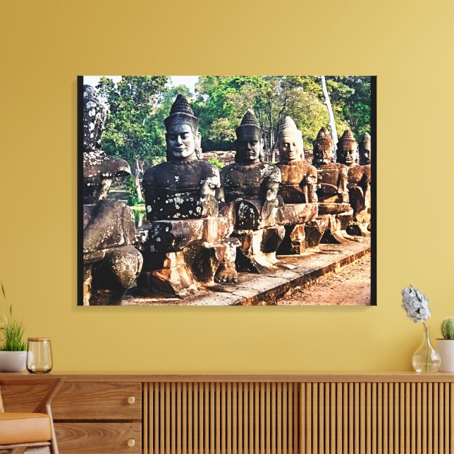 Angkor Thom Götterstatuen  Leinwanddruck (Insitu (Wohnzimmer))