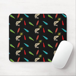 Anglerköder mit Fisch auf Schwarz Mousepad