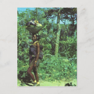 Angola: Rückkehr der Frau vom Markt Postkarte