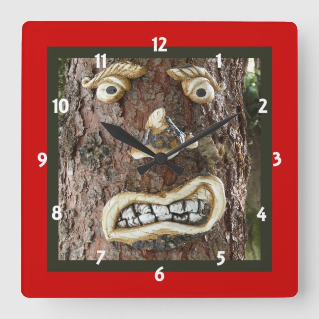 Angry Face Tree Quadratische Wanduhr (Vorderseite)