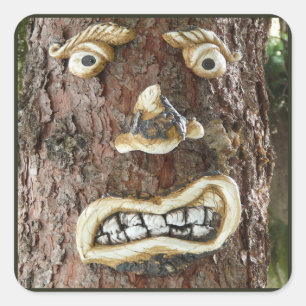 Angry Face Tree Quadratischer Aufkleber