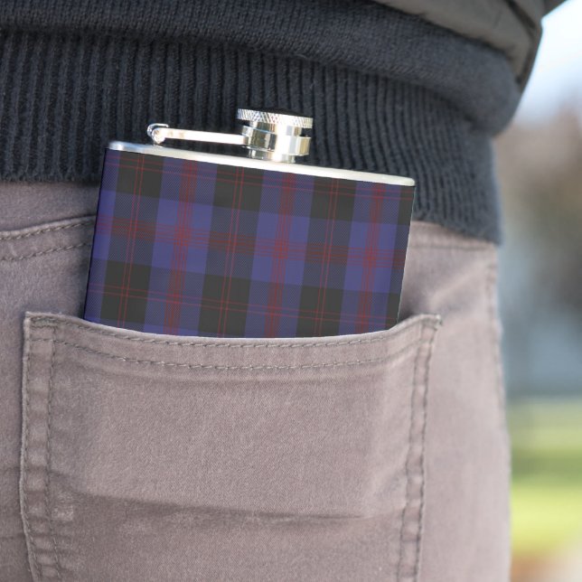 Angus District Clan Tartan Kariertes Muster Flachmann (Beispiel)