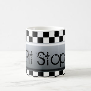 Anhalten des Prüfzeichens Tasse