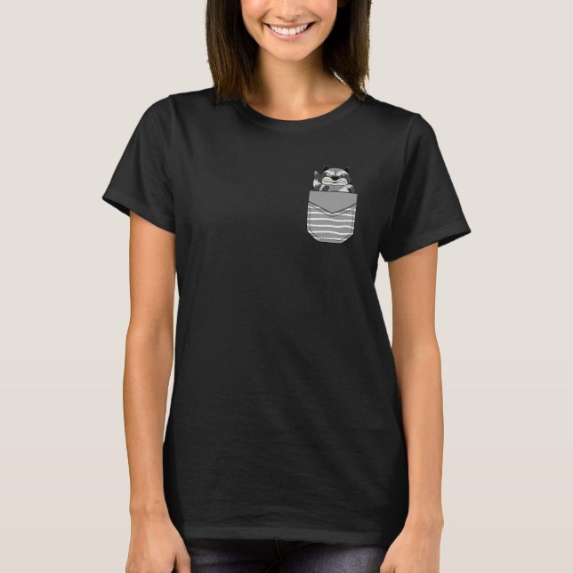 Animal Angry Raccoon In Pocket T-Shirt (Vorderseite)