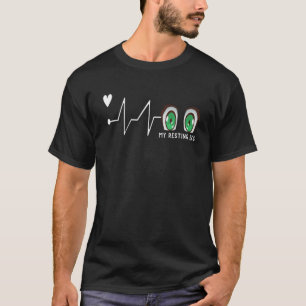Anime Eyes Heartbeat EKG Waves, Kawaii Ästhetik An T-Shirt
