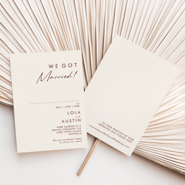 Ankündigung der einfachen Wüste, natürliches Weiß (Von Creator hochgeladen)