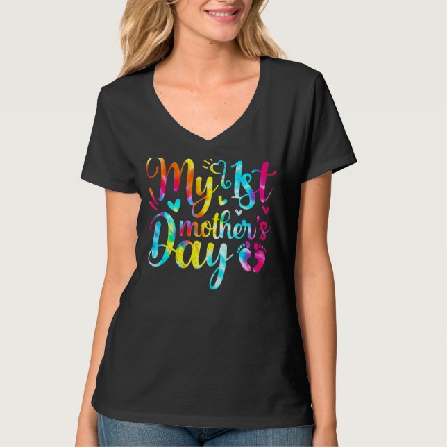 Ankündigung der Schwangerschaft am ersten Mutterta T-Shirt (Vorderseite)