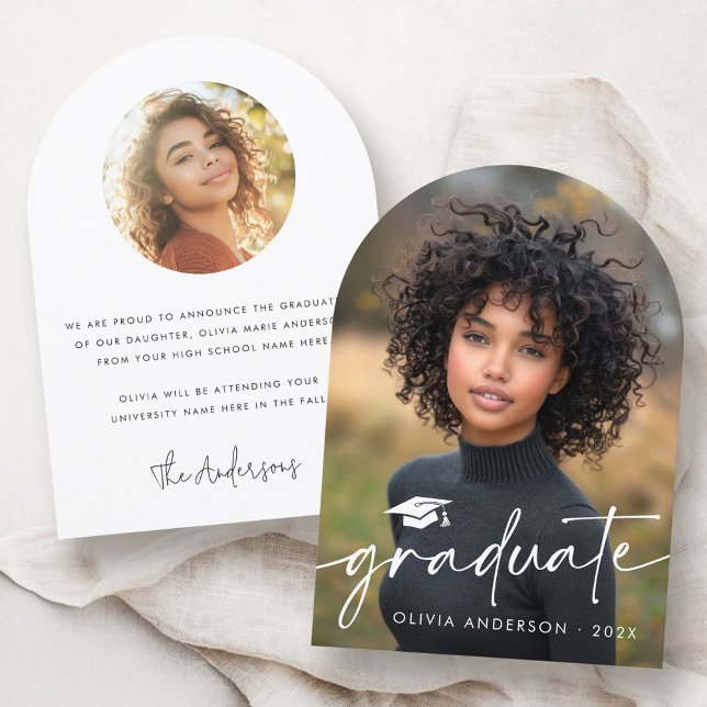 Ankündigung des Abschlusses eines modernen Fotos (Modern script cap photo graduation announcement)