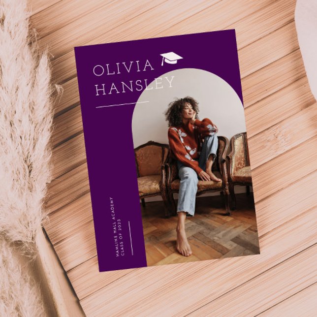 Ankündigung des Abschlusses "Graduate Name Violet  (Von Creator hochgeladen)