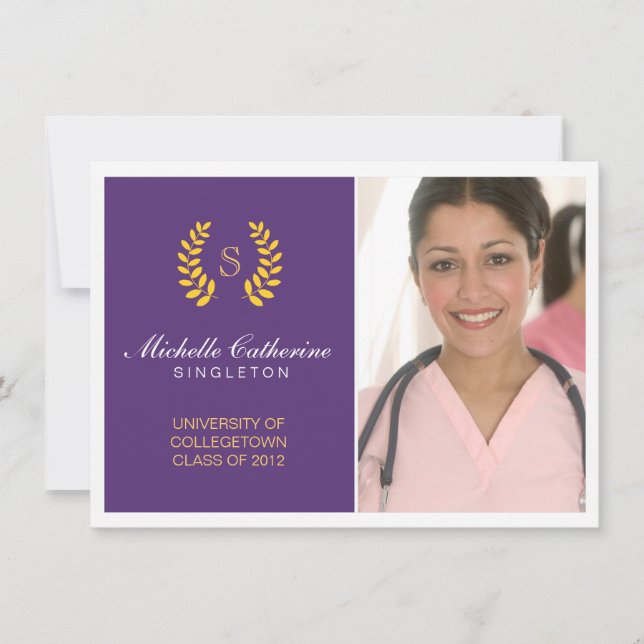 Ankündigung des Lila und Gold-Abschlusses der Univ (Vorderseite)