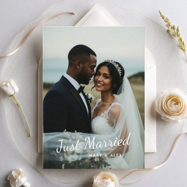 Ankündigung des modernen Just Married Wedding Foto (Von Creator hochgeladen)