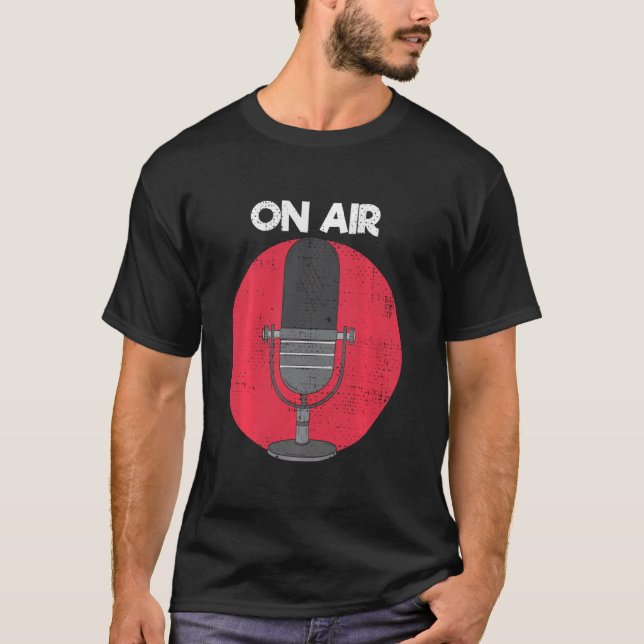 Ankündigung des Radioprogramms "Airs Microphone" T-Shirt (Vorderseite)