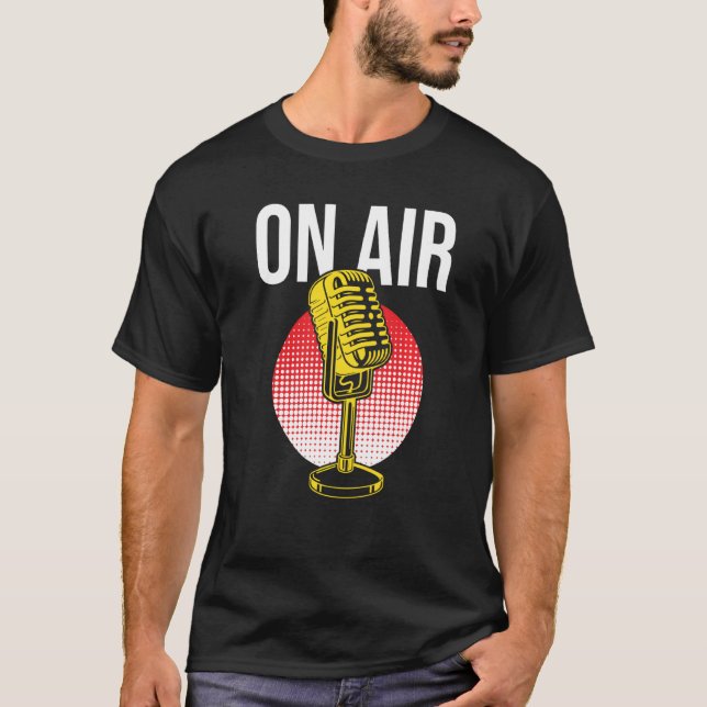 Ankündigung des Radioprogramms "Airs Microphone" T-Shirt (Vorderseite)