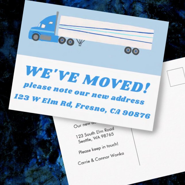 ANKÜNDIGUNG NEUER ADRESSE Niedlicher LKW-Spaß Postkarte (Big moving truck change of address relocation custom postcard. Add your own text)