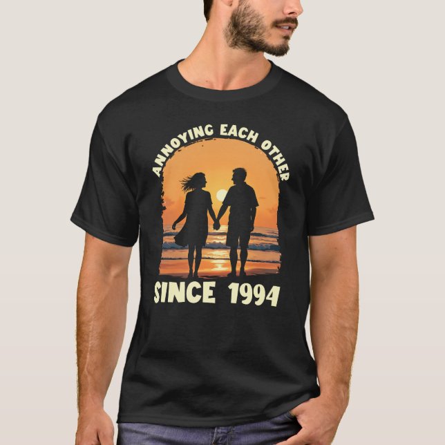 Ankündigung seit 1994 Jahrestag T-Shirt (Vorderseite)