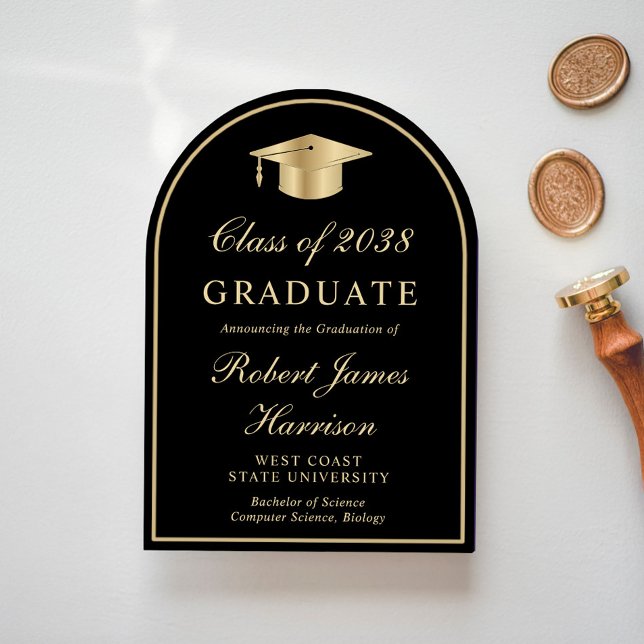 Ankündigung von Arch Foto Black Gold Abschluss (An elegant arch-shaped graduation announcement to celebrate the graduate's achievements)