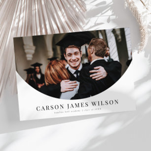 Ankündigung von Grand Arch Foto Abschluss