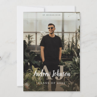 Ankündigung von Monogram Initials Abschluss für Ty