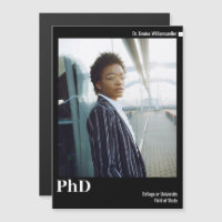 Ankündigung von PhD-Abschlüssen im Schwarz-weißen