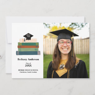 Ankündigung von Smart Abschluss Buchstapel