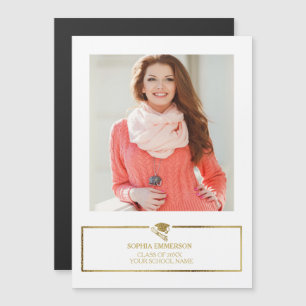 Ankündigung von White and Gold Graduation Cap Foto