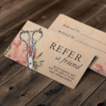 Anleitung zum Vintagen Friseursalon der Schere Empfehlungskarte<br><div class="desc">Empfehlungskarte für den Vintagen Haarsträhne-Blumensalon.</div>