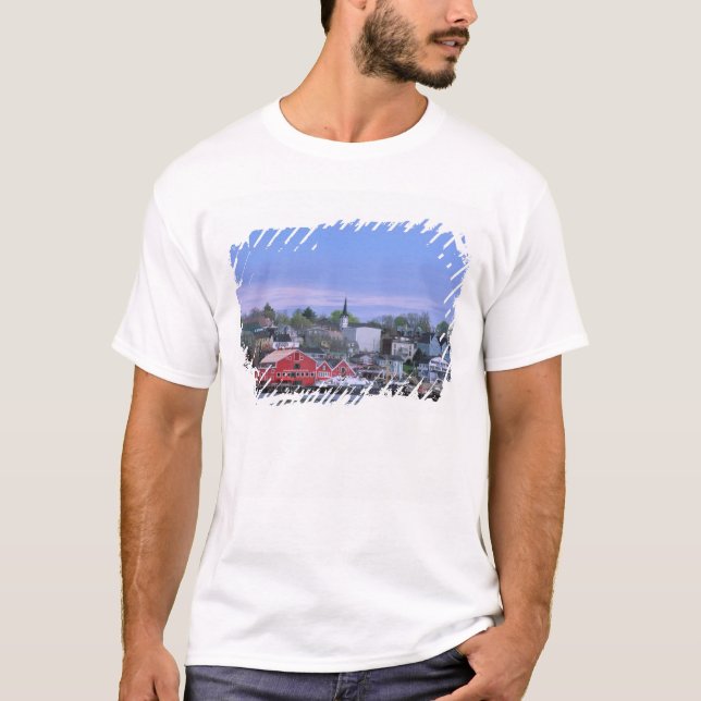 ANMERKUNG Kanada, Nova Scotia. Blick auf Lunenburg T-Shirt (Vorderseite)
