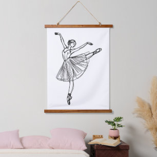 Anmut in Bewegung – Ballerina Wandteppich Mit Holzrahmen