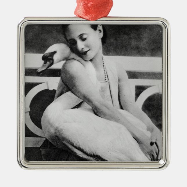 Anna Pavlova mit ihrem Haustierschwan Jack, c.1905 Silbernes Ornament (Vorne)