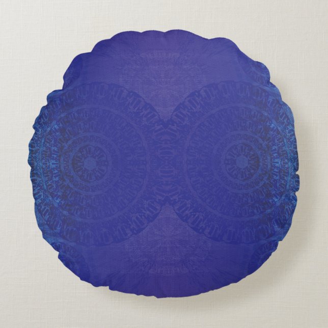 Annahme | Blue Indigo Violet Boho Medallions Rundes Kissen (Vorderseite)