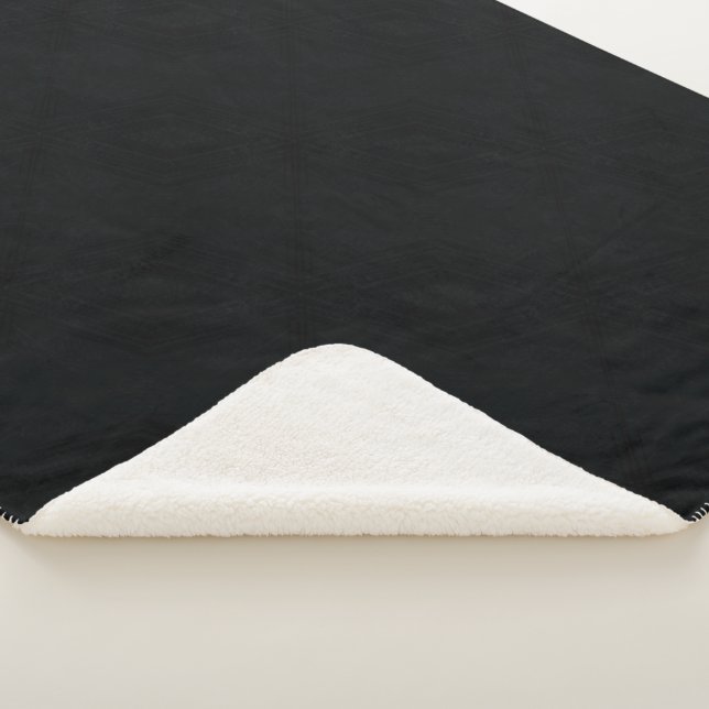 Annahme | Dunkle Gothic Textur Sherpadecke (3/4)