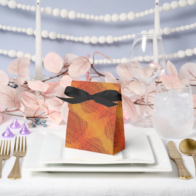 Annahme | Red Orange Yellow Boho Medallions Geschenkschachtel (Hochzeit)