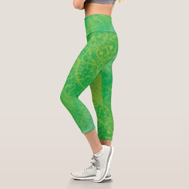 Annahme | Yellow Green Blue Boho Medallions Capri Leggings (Links)