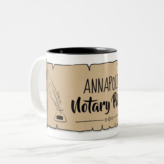 Annapolis Notary Public Scroll Feather Quill Zweifarbige Tasse (Vorderseite Links)
