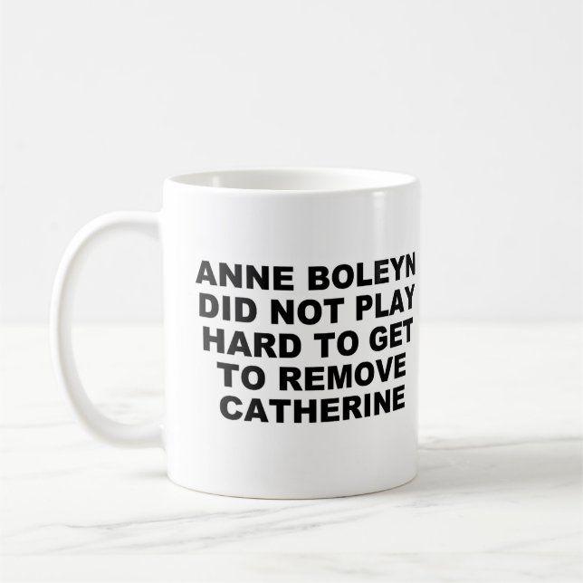 Anne Boleyn Hard, um Tasse zu bekommen (Links)