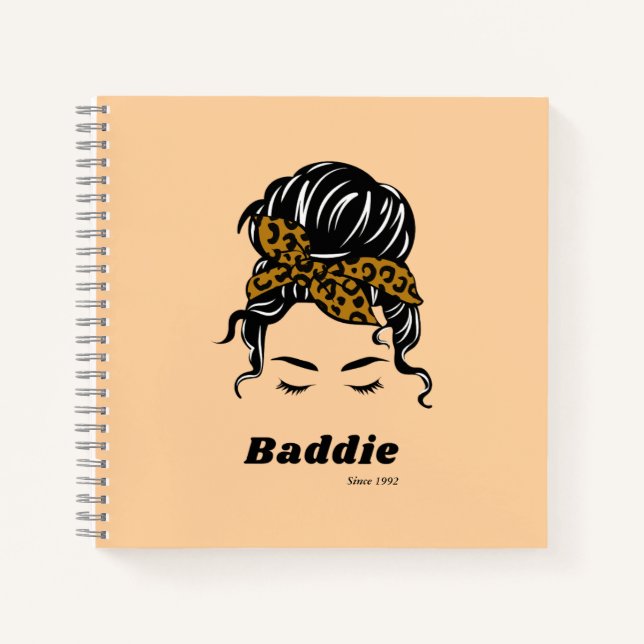 Anpassbare Baddie Notizbuch (Vorderseite)