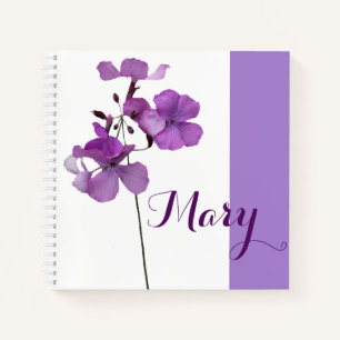 Anpassbare Mary nennen lila Blumengürtel niedlich  Notizbuch