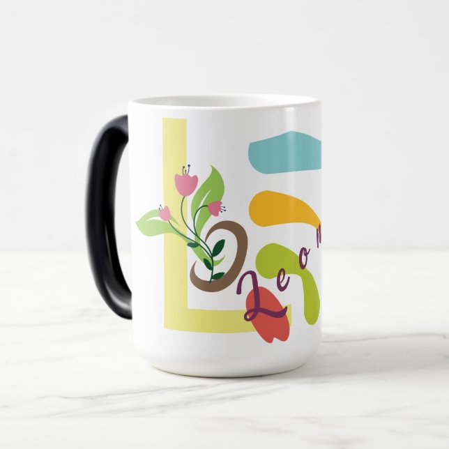 Anpassbare Monogramm-Tasse mit Blumendesign Verwandlungstasse (Vorderseite Links)