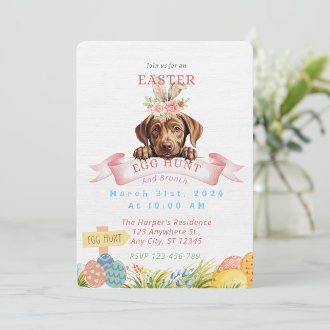 Anpassbare Niedliche Labrador Osterzeit Einladung (Stehend Vorderseite)