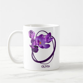 Anpassbare Olivia Name lila Blume O Monogramm Kaffeetasse