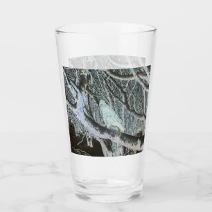 Anpassbarer Spooky Buzzard auf Ast Glas