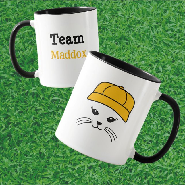 Anpassbarer Team Little Cat Baseball Player Tasse (Von Creator hochgeladen)