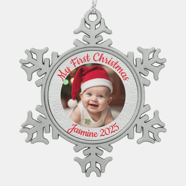 Anpassbares Erstes Weihnachten für Babys Schneeflocken Zinn-Ornament (Vorderseite)