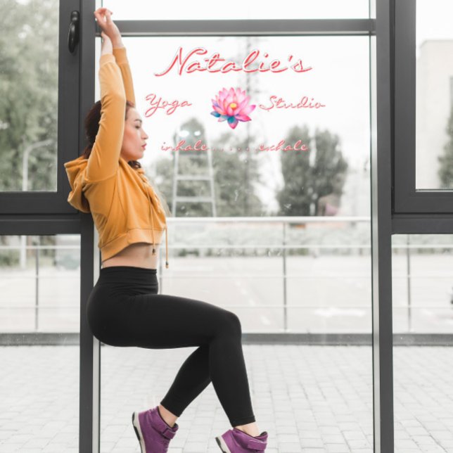 Anpassen der Rosa Lotus-Blume im Yoga Studio Fensteraufkleber (Von Creator hochgeladen)