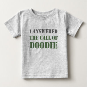 Anruf von Doodie Baby T-shirt