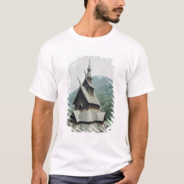 Ansicht der Borgund Daubekirche, c.1150 T-Shirt (Vorderseite)