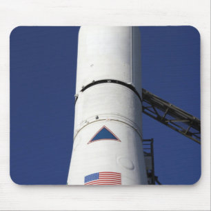 Ansicht der Bugnase der Rakete des Dreiecks IV Mousepad