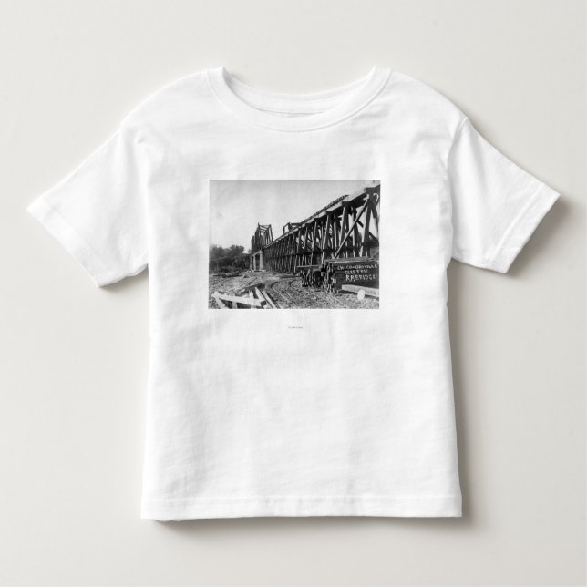 Ansicht der Chico-Oroville Brücke Kleinkind T-shirt (Vorderseite)